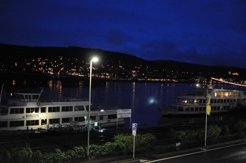 Hotel Krone Ruedesheim Ruedesheim am Rhein Luaran gambar